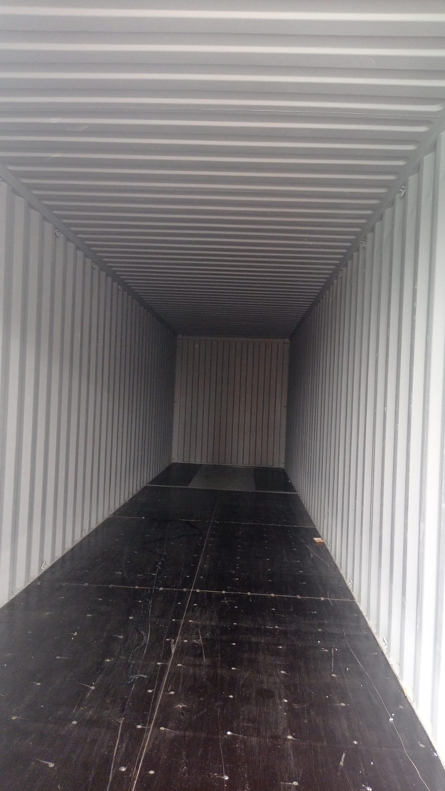 CONTENEDOR MARÍTIMO DE 20 PIES DRY - ESTÁNDAR